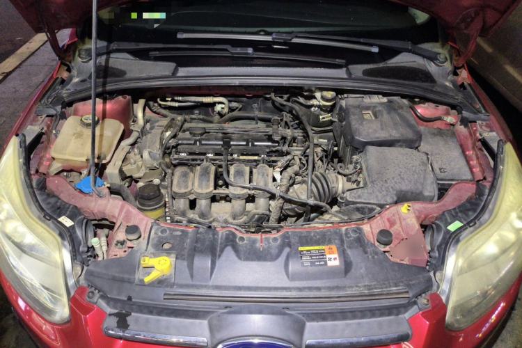 Used Ford Focus 2012 Sedan 1.6L Automatic Fashion Edition Engine Bay