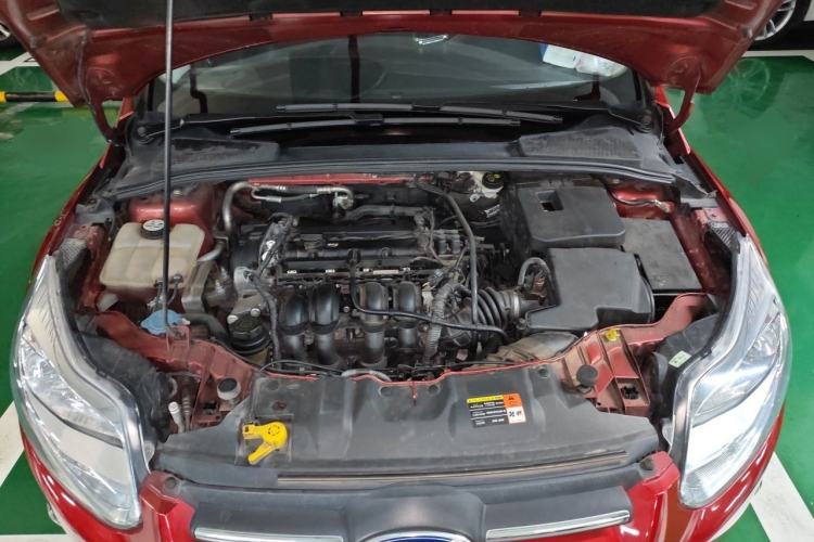 Used Ford Focus 2012 Hatchback 1.6L Automatic Fashion Edition Engine Bay