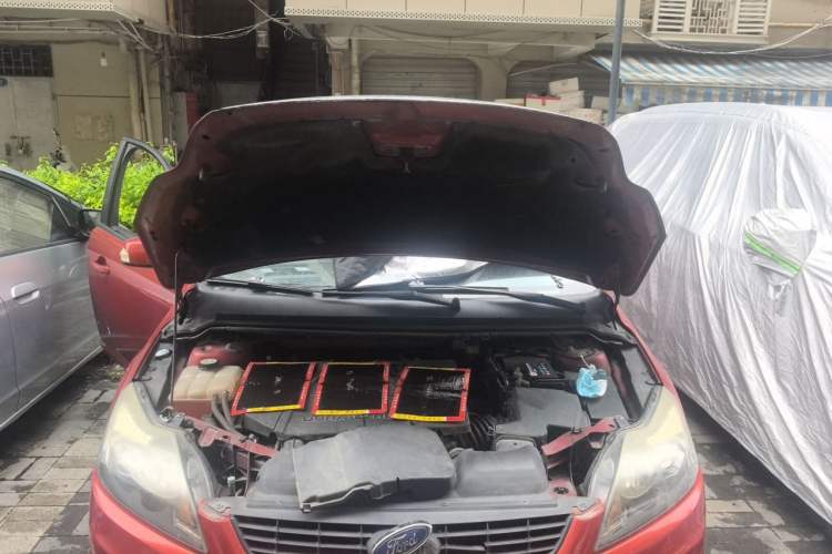 Used Ford Focus 2012 Hatchback Classic 1.8L Automatic Fashion Edition Engine Bay