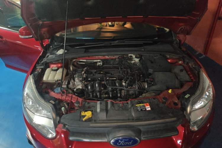 Used Ford Focus 2012 Sedan 1.6L Automatic Comfort Model Engine Bay