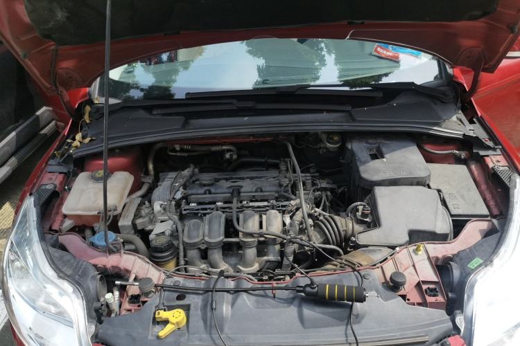 Used Ford Focus 2012 Sedan 1.6L Automatic Comfort Model Engine Bay