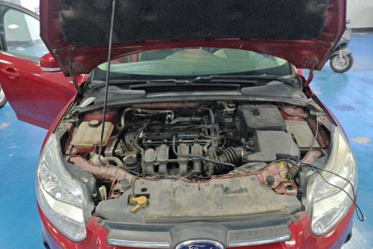 Used Ford Focus 2012 Sedan 1.6L Automatic Comfort Model Engine Bay