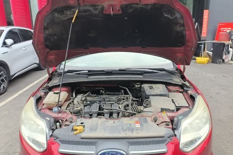 Used Ford Focus 2012 Sedan 1.6L Automatic Comfort Model Engine Bay