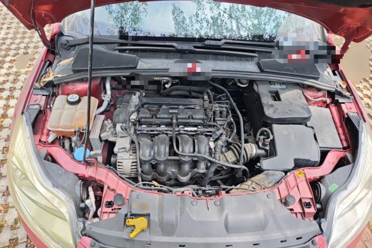 Used Ford Focus 2012 Hatchback 1.6L Manual Comfort Model Engine Bay