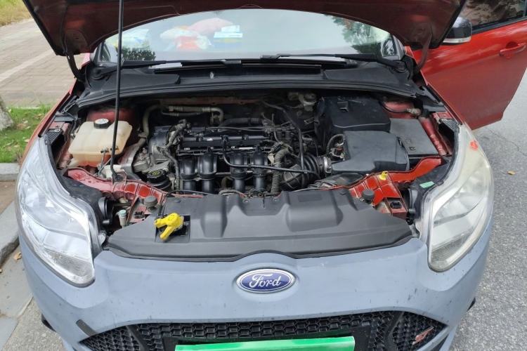 Used Ford Focus 2012 Hatchback 1.6L Automatic Comfort Model Engine Bay