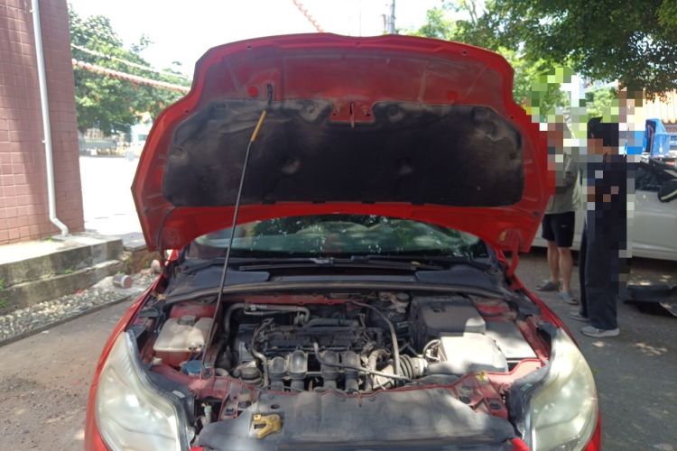 Used Ford Focus 2012 Hatchback 1.6L Automatic Comfort Model Engine Bay