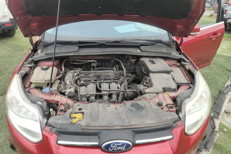 Used Ford Focus 2012 Hatchback 1.6L Automatic Fashion Edition Engine Bay