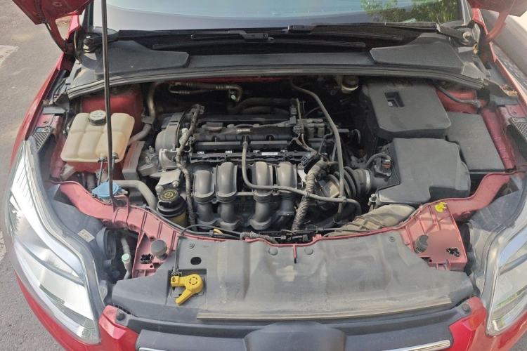 Used Ford Focus 2012 Hatchback 1.6L Automatic Fashion Edition Engine Bay
