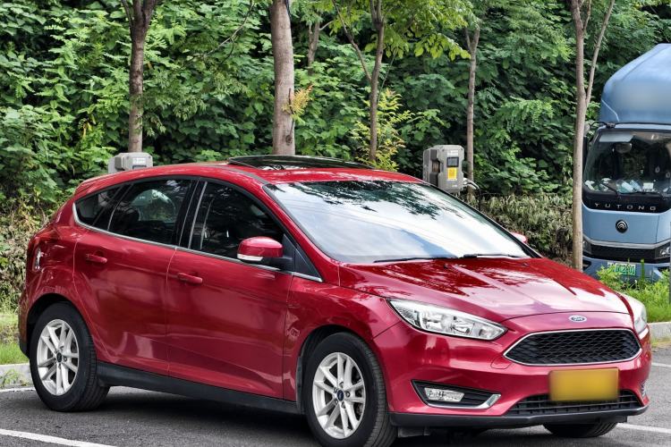 Used Ford Focus 2012 Sedan 1.6L Automatic Fashion Edition Exterior 1