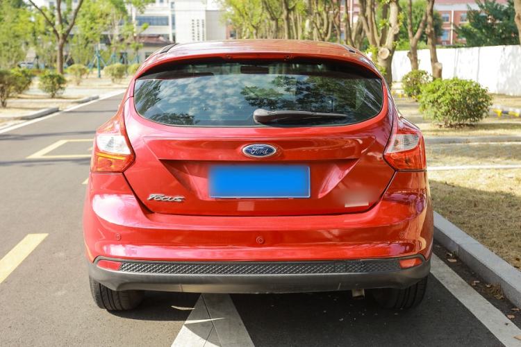 Used Ford Focus 2012 Hatchback 1.6L Automatic Fashion Edition Exterior 11