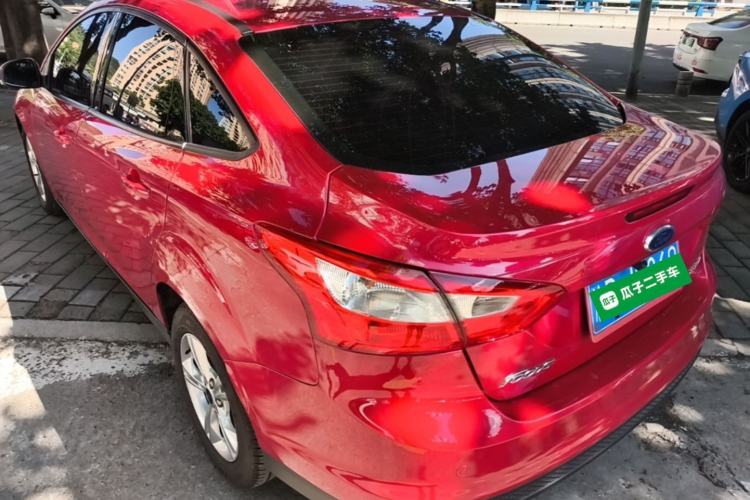 Used Ford Focus 2012 Sedan 1.6L Automatic Fashion Edition Exterior 2