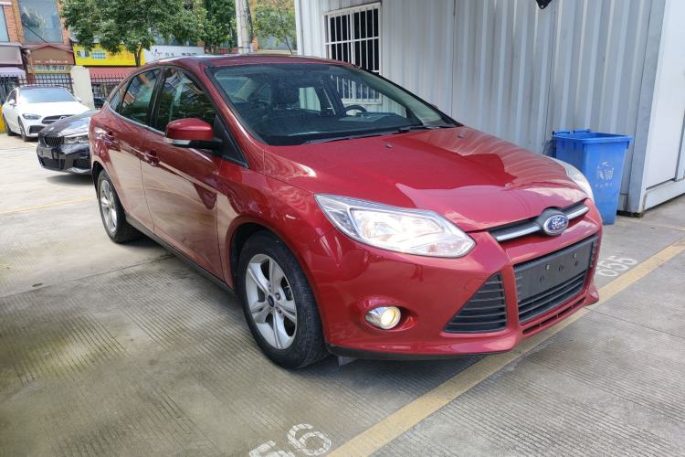 Used Ford Focus 2012 Sedan 1.6L Automatic Fashion Edition Exterior 2