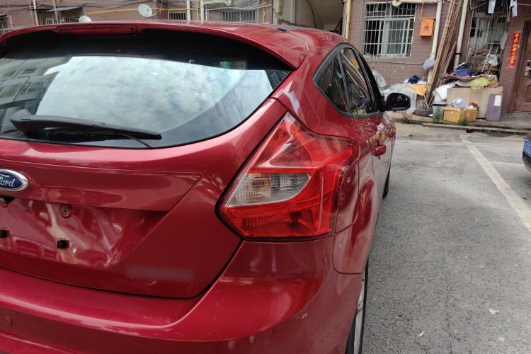 Used Ford Focus 2012 Hatchback 1.6L Automatic Fashion Edition Exterior 2