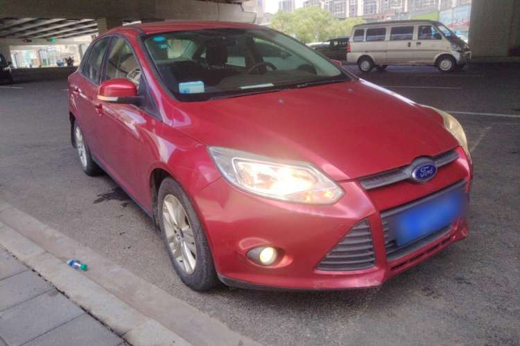 Used Ford Focus 2012 Sedan 1.6L Automatic Comfort Model Exterior 2