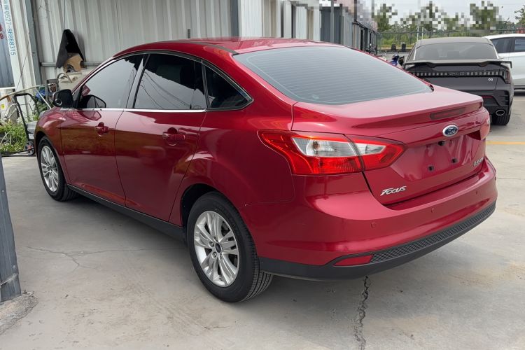 Used Ford Focus 2012 Sedan 1.6L Manual Comfort Model Exterior 2