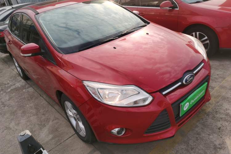 Used Ford Focus 2012 Sedan 1.6L Automatic Fashion Edition Exterior 2
