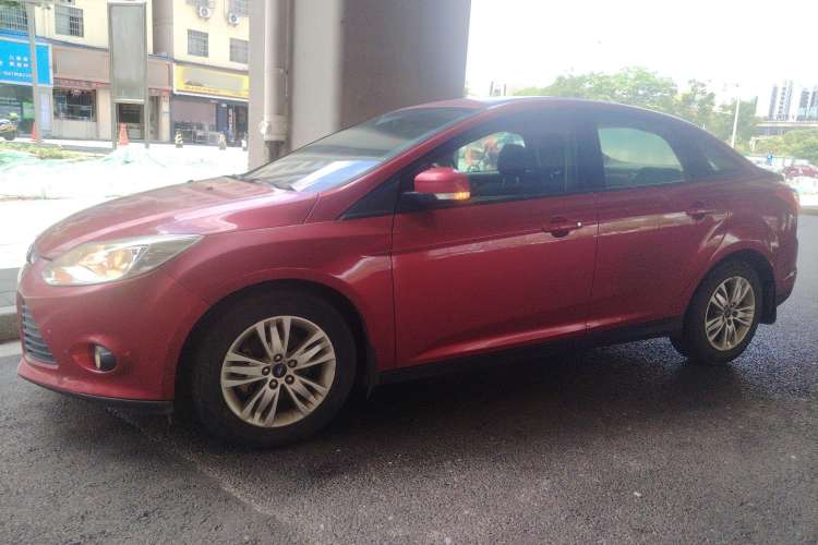 Used Ford Focus 2012 Sedan 1.6L Automatic Comfort Model Exterior 3