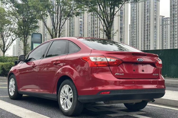 Used Ford Focus 2012 Sedan 1.6L Automatic Comfort Model Exterior 4