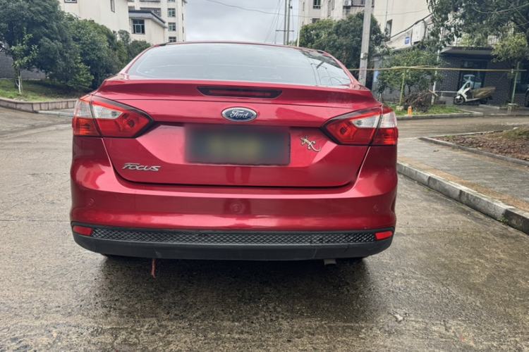 Used Ford Focus 2012 Sedan 1.6L Automatic Fashion Edition Exterior 4