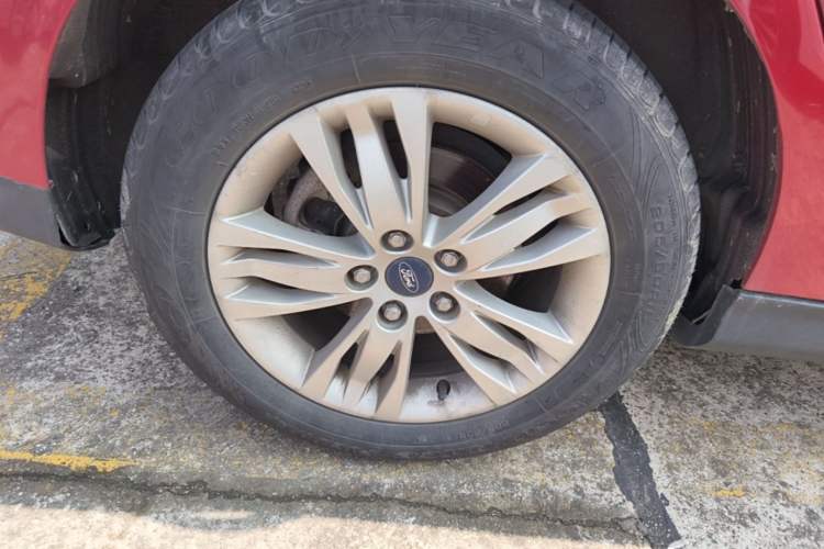 Used Ford Focus 2012 Sedan 1.6L Automatic Comfort Model Exterior 5
