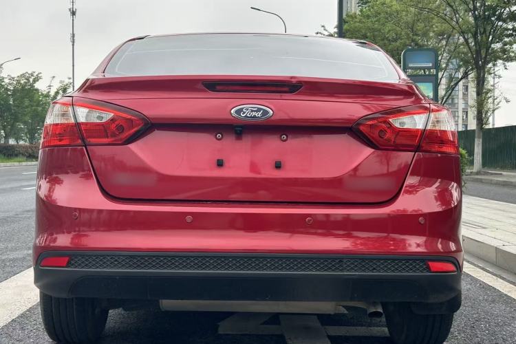 Used Ford Focus 2012 Sedan 1.6L Automatic Comfort Model Exterior 5