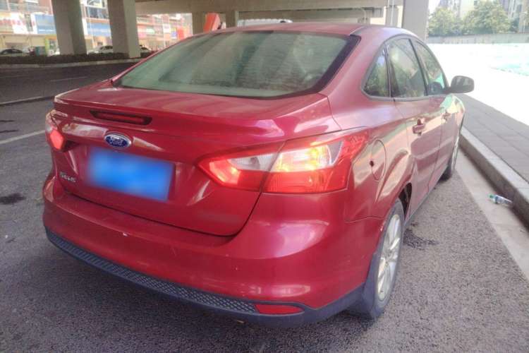 Used Ford Focus 2012 Sedan 1.6L Automatic Comfort Model Exterior 5