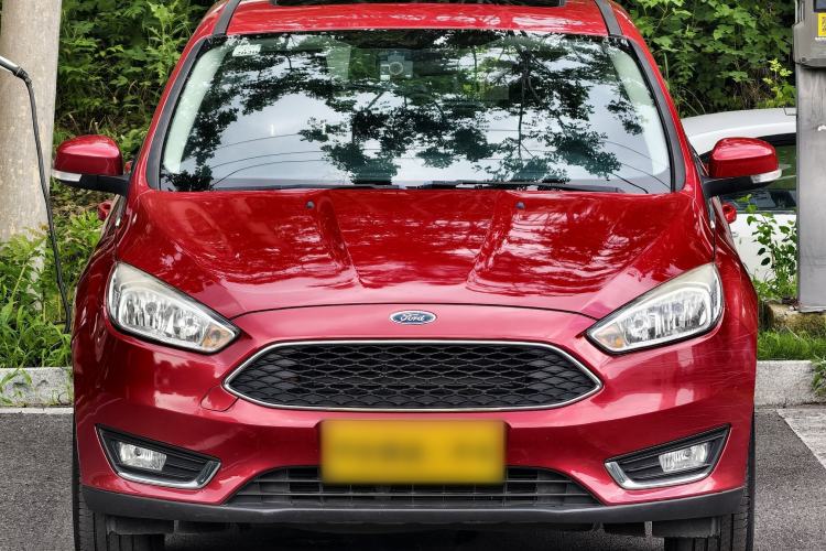 Used Ford Focus 2012 Sedan 1.6L Automatic Fashion Edition Exterior 5