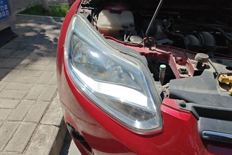 Used Ford Focus 2012 Hatchback 1.6L Manual Comfort Model Exterior 6