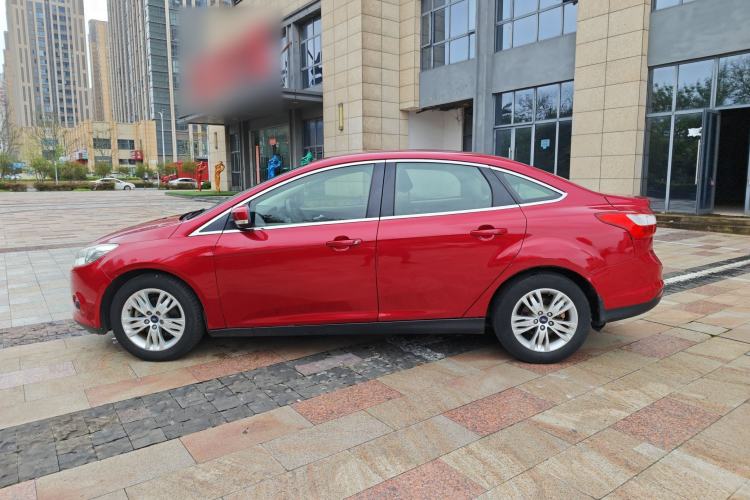 Used Ford Focus 2012 Sedan 1.6L Automatic Comfort Model Exterior 7