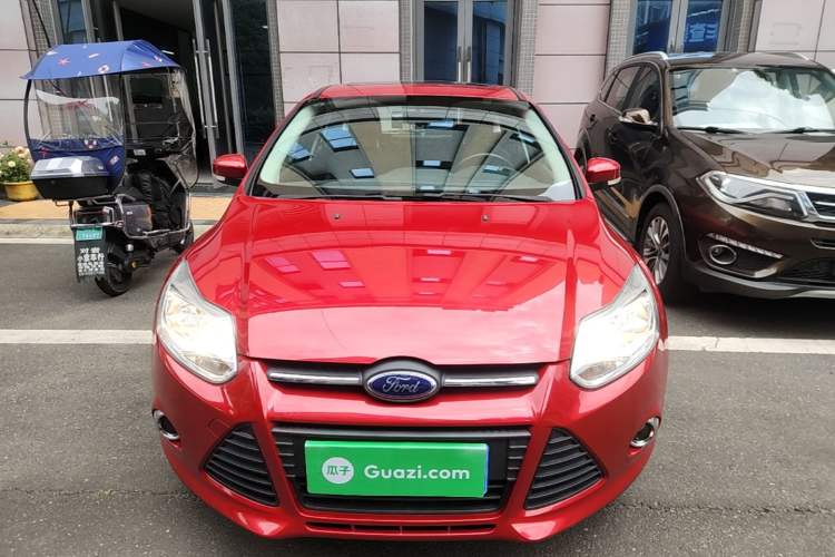 Used Ford Focus 2012 Hatchback 1.6L Automatic Fashion Edition Front