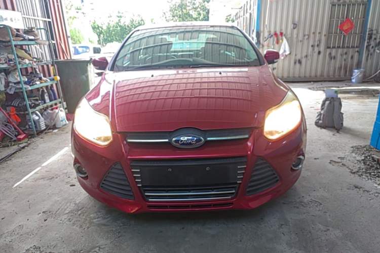 Used Ford Focus 2012 Sedan 1.6L Automatic Fashion Edition Front