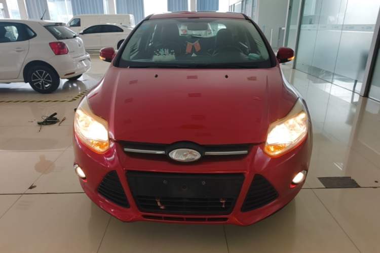 Used Ford Focus 2012 Hatchback 1.6L Automatic Fashion Edition Front