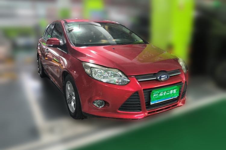 Used Ford Focus 2012 Hatchback 1.6L Automatic Fashion Edition Front Right 45 Deg