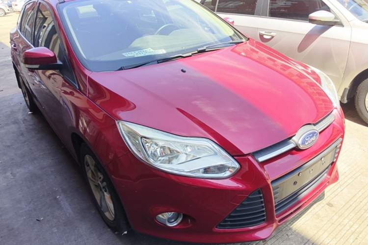 Used Ford Focus 2012 Sedan 1.6L Automatic Fashion Edition Front Right 45 Deg
