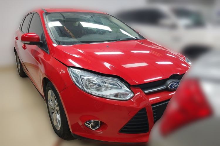Used Ford Focus 2012 Hatchback 1.6L Automatic Fashion Edition Front Right 45 Deg
