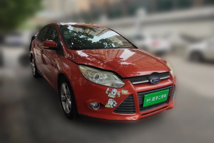 Used Ford Focus 2012 Hatchback 1.6L Manual Fashion Edition Front Right 45 Deg