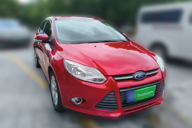 Used Ford Focus 2012 Hatchback 1.6L Automatic Fashion Edition Front Right 45 Deg