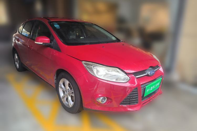 Used Ford Focus 2012 Hatchback 1.6L Automatic Fashion Edition Front Right 45 Deg