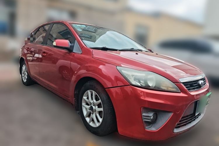 Used Ford Focus 2012 Hatchback Classic 1.8L Manual Base Model Front Right 45 Deg