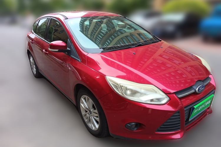 Used Ford Focus 2012 Hatchback 1.6L Manual Comfort Model Front Right 45 Deg