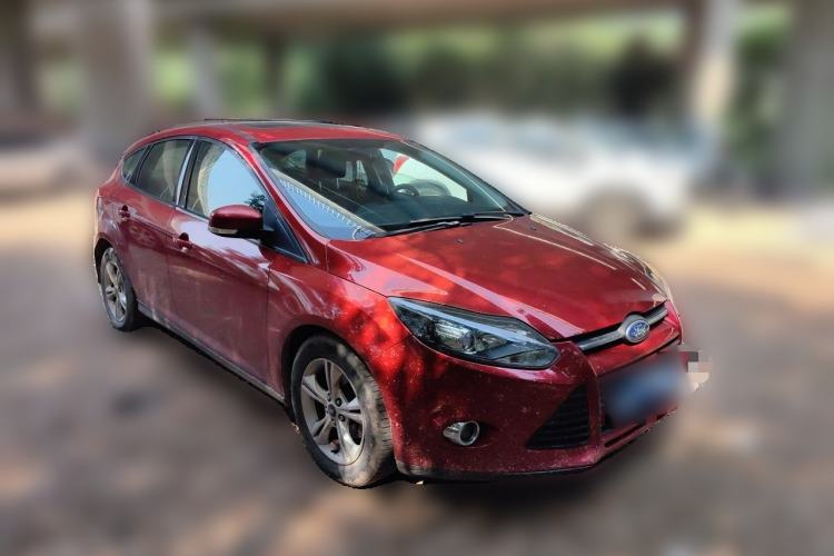 Used Ford Focus 2012 Hatchback 1.6L Automatic Fashion Edition Front Right 45 Deg