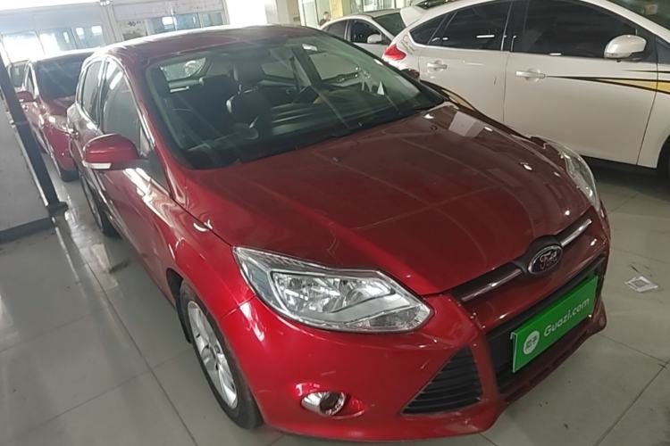 Used Ford Focus 2012 Hatchback 1.6L Manual Fashion Edition Front Right 45 Deg
