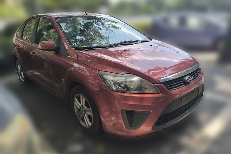 Used Ford Focus 2012 Sedan Classic 1.8L Automatic Base Model Front Right 45 Deg