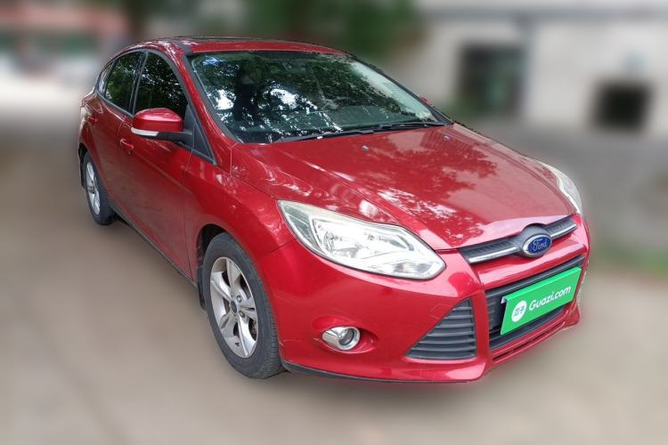 Used Ford Focus 2012 Hatchback 1.6L Automatic Fashion Edition Front Right 45 Deg
