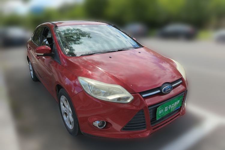 Used Ford Focus 2012 Sedan 1.6L Manual Fashion Edition Front Right 45 Deg