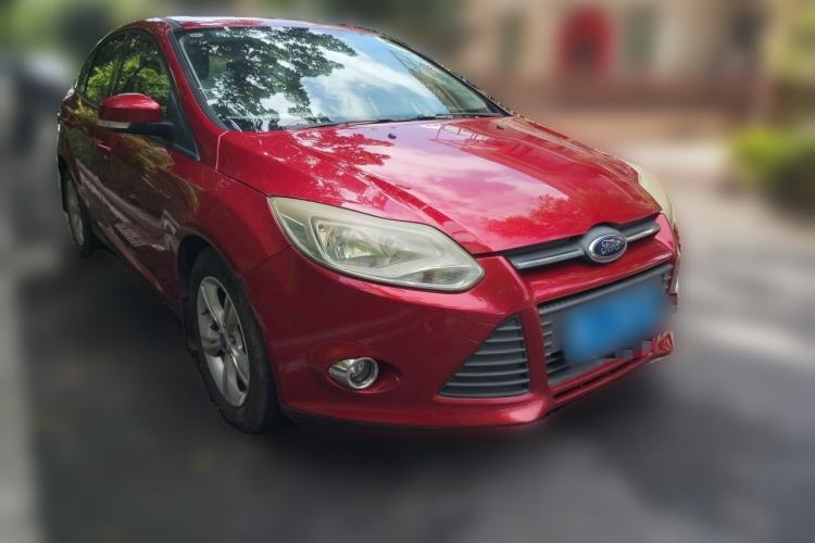 Used Ford Focus 2012 Hatchback 1.6L Automatic Fashion Edition Front Right 45 Deg