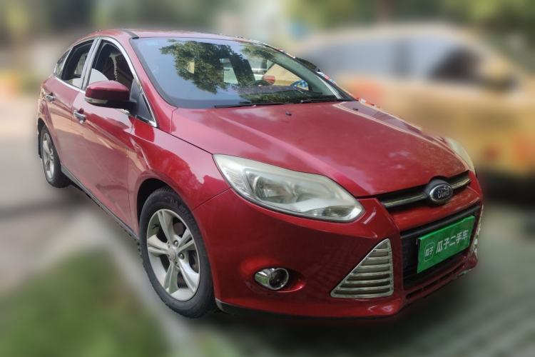 Used Ford Focus 2012 Hatchback 1.6L Automatic Fashion Edition Front Right 45 Deg
