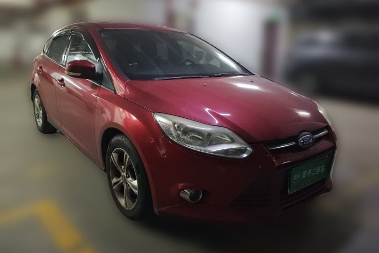 Used Ford Focus 2012 Hatchback 1.6L Automatic Fashion Edition Front Right 45 Deg