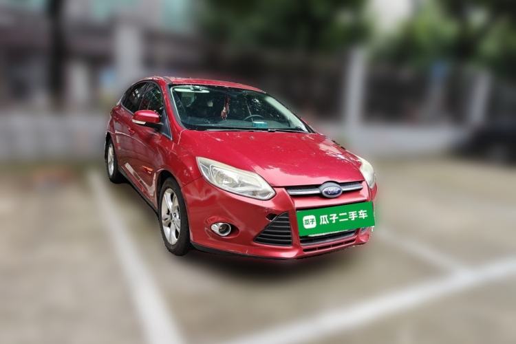 Used Ford Focus 2012 Hatchback 1.6L Automatic Fashion Edition Front Right 45 Deg