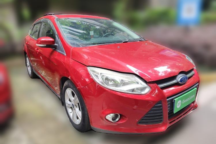Used Ford Focus 2012 Hatchback 1.6L Automatic Fashion Edition Front Right 45 Deg